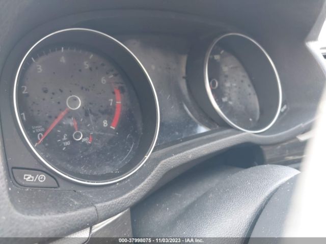 2018 VOLKSWAGEN PASSAT 1VWBA7A35JC015243 Photo 6