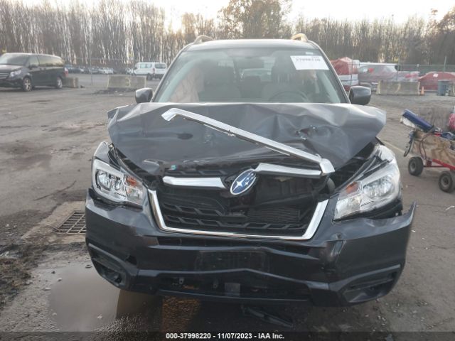 JF2SJAEC7HH426880 Subaru Forester 2.5i Premium