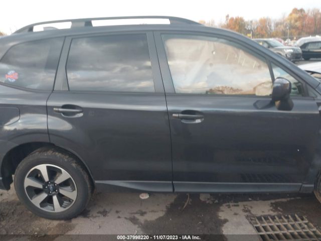 JF2SJAEC7HH426880 Subaru Forester 2.5i Premium