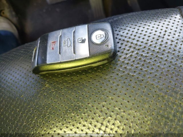 KNAFZ4A84E5104431 KIA FORTE EX