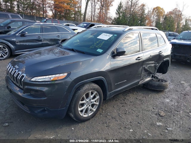 1C4PJLCBXHW645239 Jeep Cherokee Latitude Fwd
