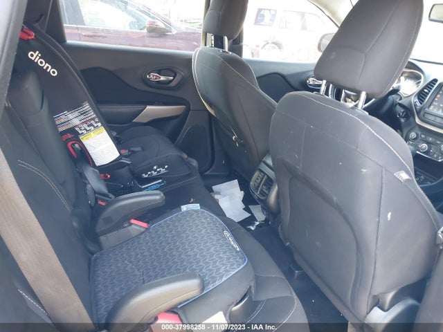 1C4PJLCBXHW645239 Jeep Cherokee Latitude Fwd