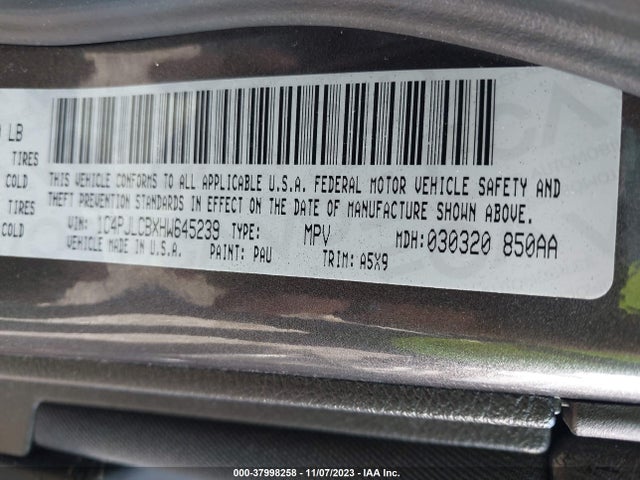 1C4PJLCBXHW645239 Jeep Cherokee Latitude Fwd
