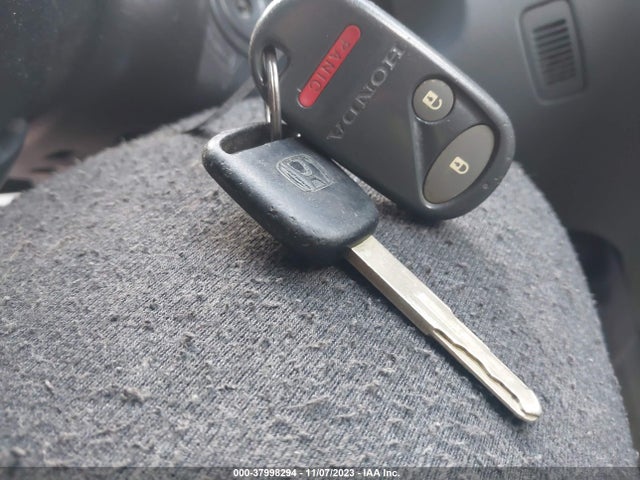 2004 HONDA PILOT EX-L VIN: 2HKYF18724H621791