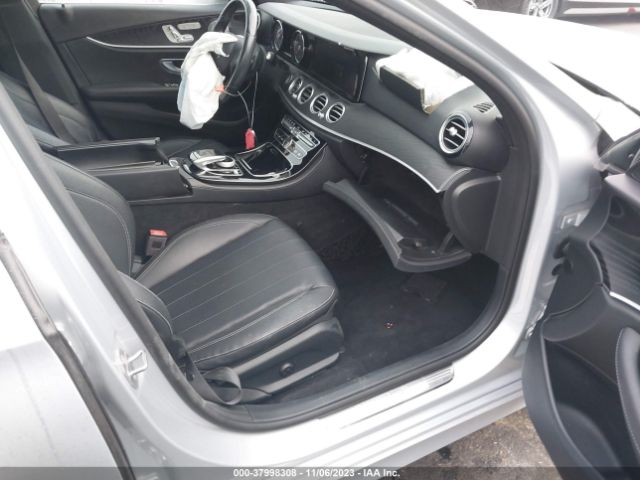 WDDZF4JB9HA188672 Mercedes-Benz E-class E 300
