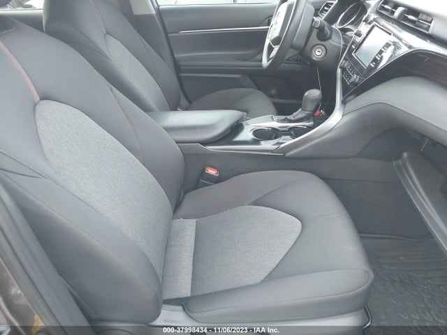 2019 TOYOTA CAMRY LE VIN: 4T1B11HK8KU737536
