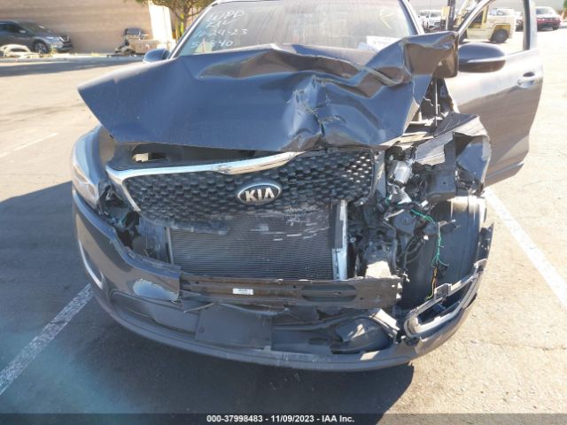 5XYPGDA59JG373691 KIA Sorento Lx V6