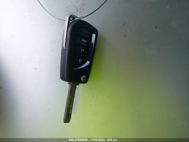 2021 TOYOTA COROLLA LE VIN: 5YFEPMAE6MP206910