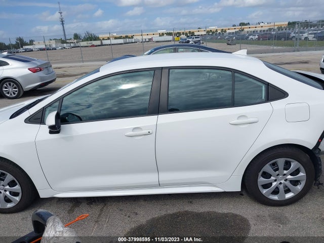 2021 TOYOTA COROLLA LE VIN: 5YFEPMAE6MP206910