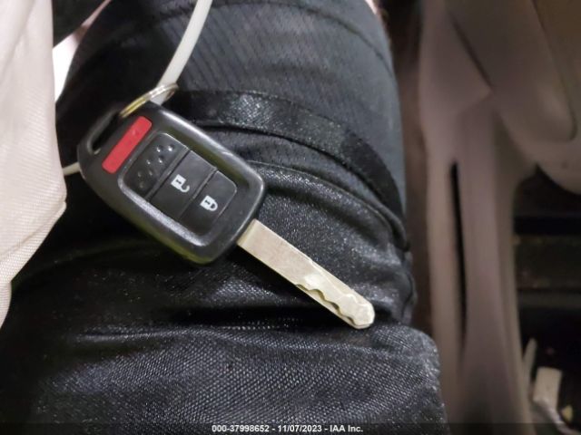 5J6RM4H35EL021864 Honda CR-V LX