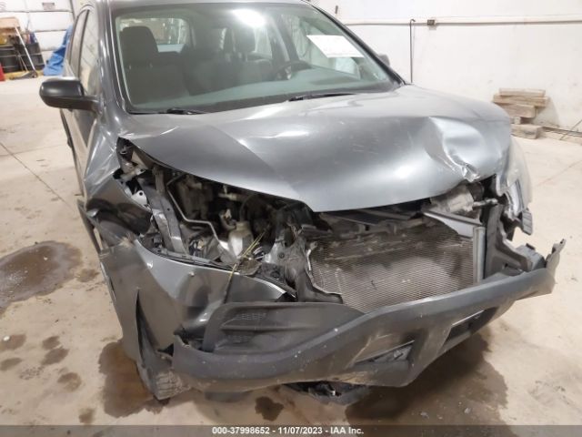 5J6RM4H35EL021864 Honda CR-V LX