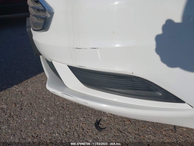 3FA6P0HD8HR126492 Ford FUSION SE