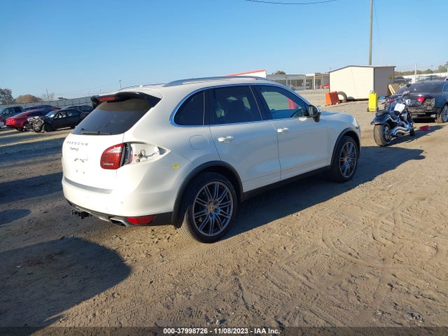 2011 PORSCHE CAYENNE WP1AB2A23BLA44598 Photo 3
