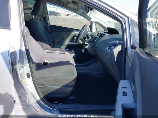 Toyota Prius V Two/three/five 2014 JTDZN3EU5E3297942 Image 5