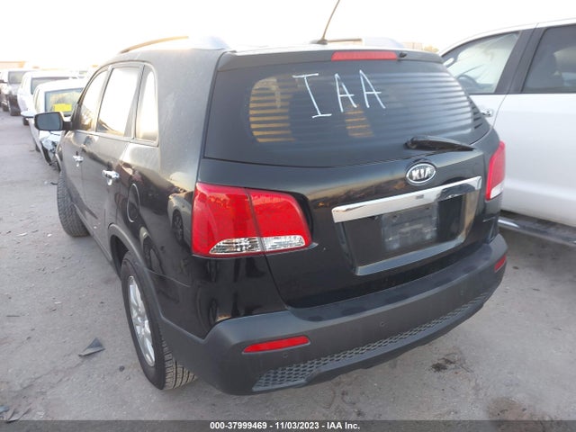 2013 KIA SORENTO LX V6 VIN: 5XYKT4A28DG422783