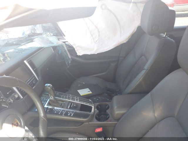 2016 PORSCHE MACAN WP1AB2A53GLB52981 Photo 4
