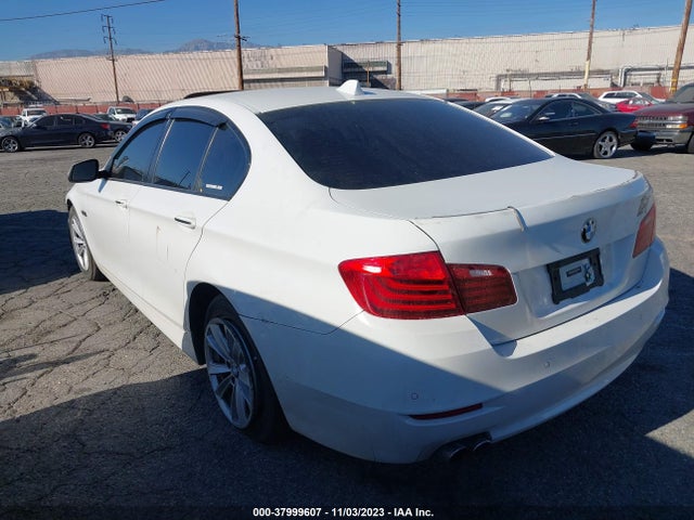 BMW 528I 2015 WBA5A5C54FD522703 Image 3