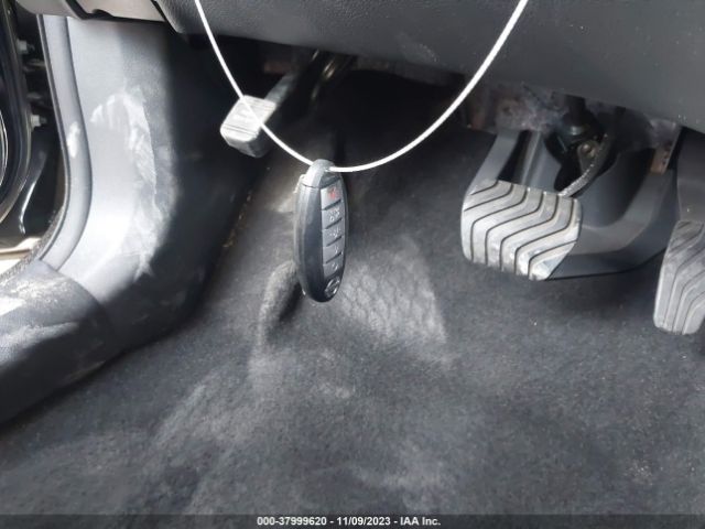 5N1AT2MTXJC786199 Nissan Rogue Sl