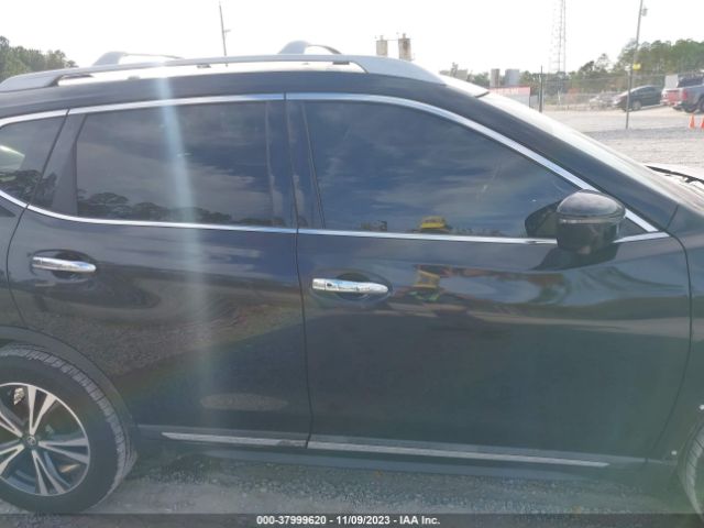 5N1AT2MTXJC786199 Nissan Rogue Sl