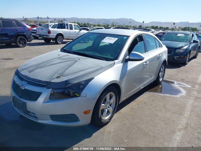 Chevrolet Cruze 1lt 2014 1G1PC5SB7E7304130 Image 2