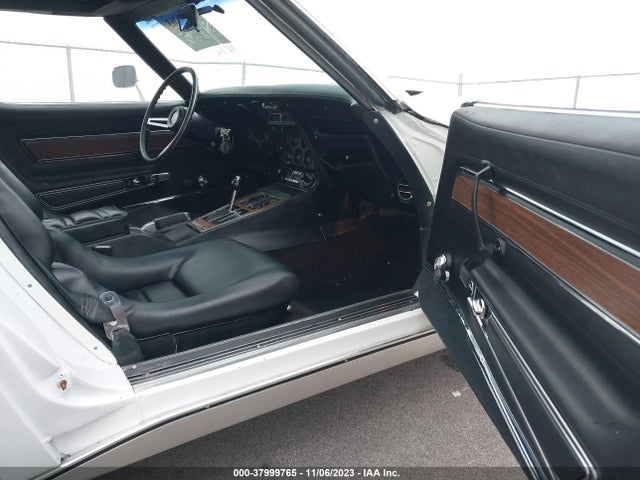 1975 CHEV CORVETTE VIN: 1Z37J5S400835