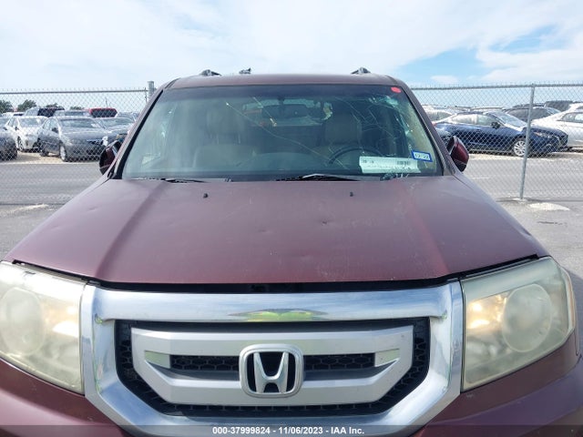 2011 HONDA PILOT TOURING VIN: 5FNYF3H91BB030201