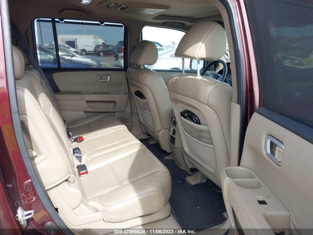 2011 HONDA PILOT TOURING VIN: 5FNYF3H91BB030201