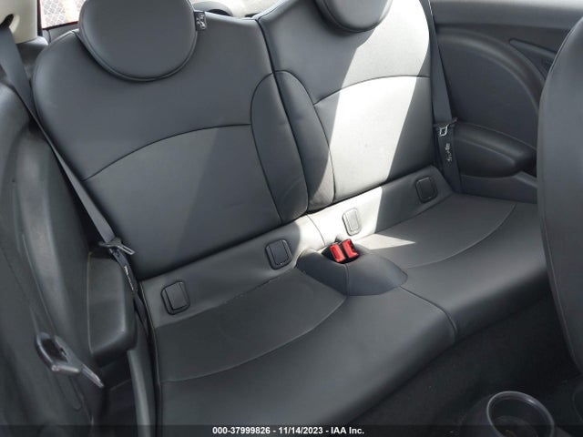 2011 MINI COOPER HARDTOP WMWSU3C52BTX96545 Photo 7