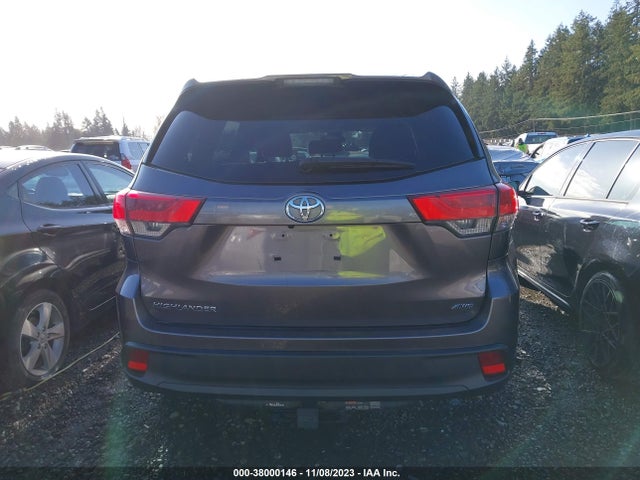 Toyota Highlander Le 2019 5TDBZRFH0KS950360 Image 17