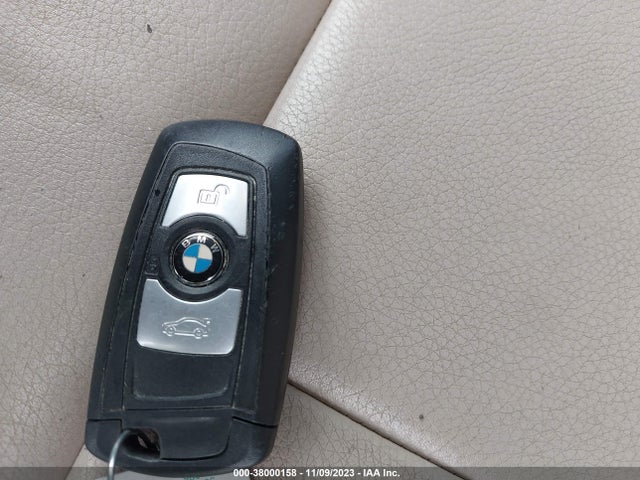 WBA3C1C53FK118684 BMW 328I