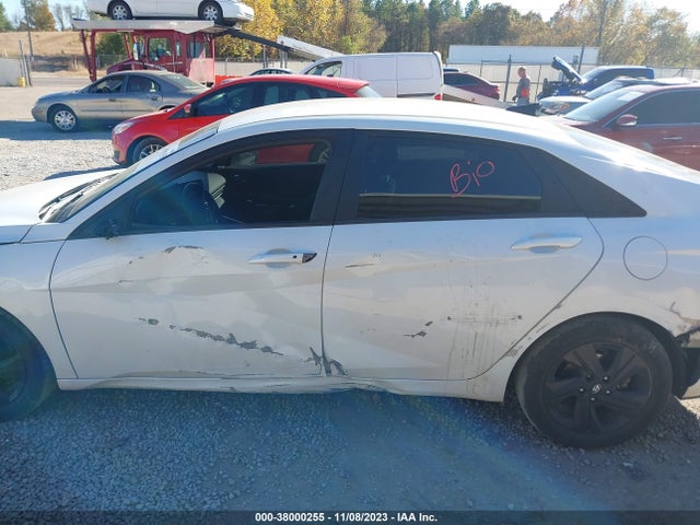 Hyundai ELANTRA SEL 2022 5NPLM4AGXNH055358 Image 14