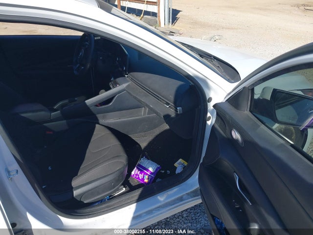 Hyundai ELANTRA SEL 2022 5NPLM4AGXNH055358 Image 5