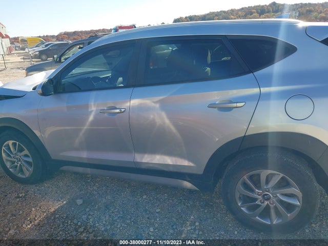 2018 HYUNDAI TUCSON SEL VIN: KM8J3CA44JU627739