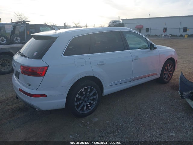 2018 AUDI Q7 3.0T PREMIUM VIN: WA1VAAF7XJD006244