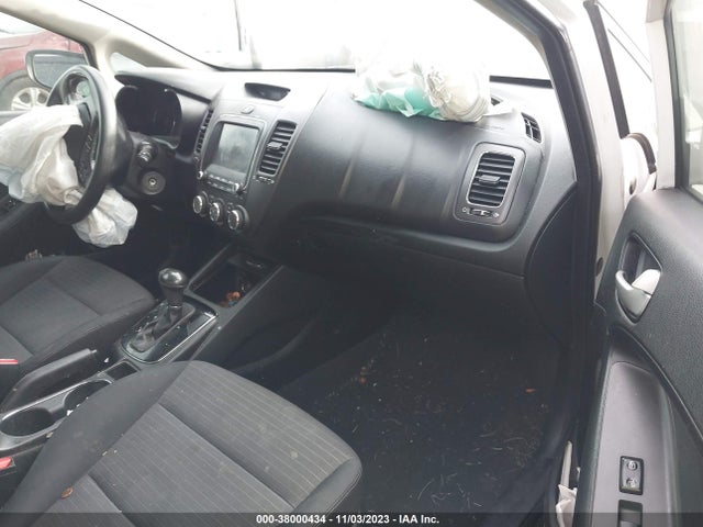 2018 KIA FORTE LX VIN: 3KPFL4A76JE204010