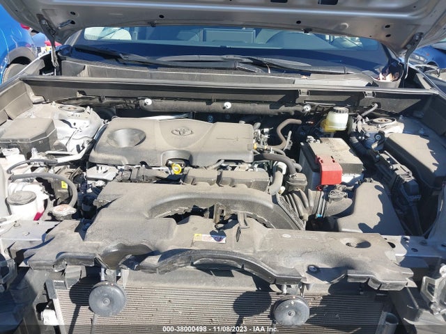 2019 TOYOTA RAV4 XLE VIN: JTMW1RFV7KD024662