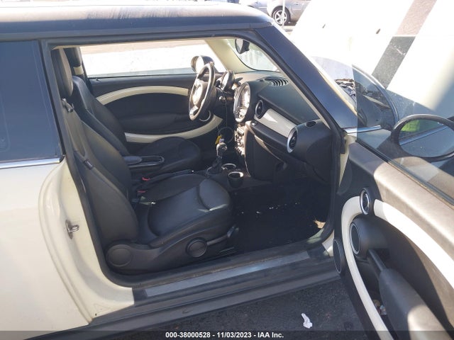 2013 MINI HARDTOP WMWSU3C52DT547567 Photo 4