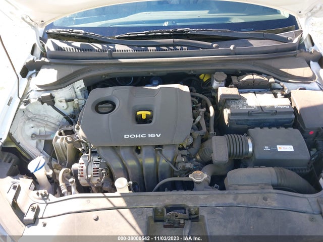 Hyundai ELANTRA SE 2017 5NPD74LF9HH070938 Image 10