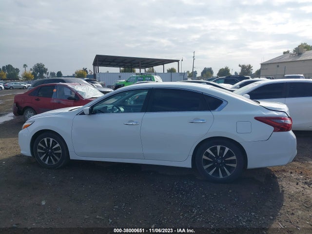 Продажа на аукционе авто 2018 Nissan Altima 2.5 Sv, vin: 1N4AL3AP9JC275199, номер лота: 38000651