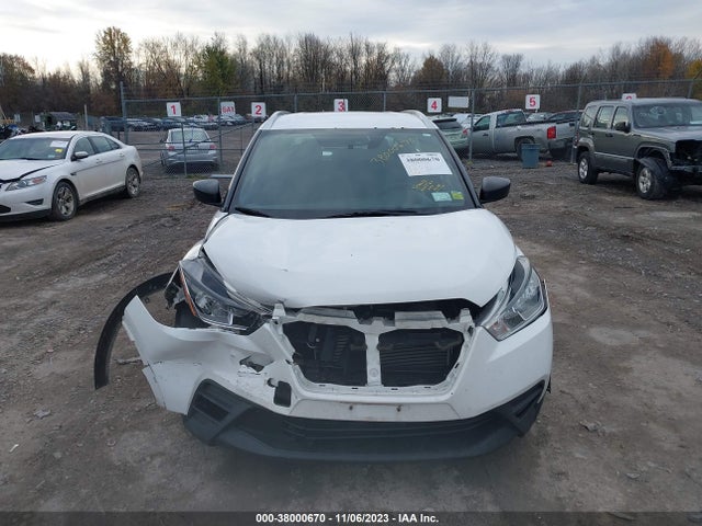 2018 NISSAN KICKS S VIN: 3N1CP5CU2JL535259