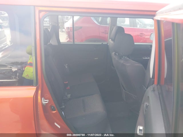 2004 SCION XB VIN: JTLKT334X40166729