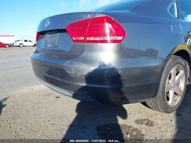 1VWAT7A30EC036626 Volkswagen Passat 1.8t Wolfsburg Edition