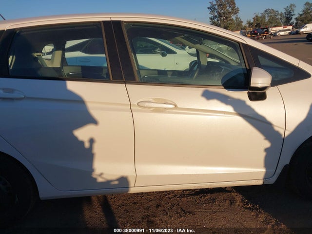 Honda FIT LX 2020 3HGGK5H40LM709995 Image 14