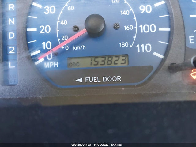 2002 TOYOTA SIENNA XLE VIN: 4T3ZF13C02U450165