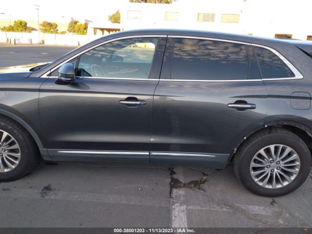 2LMPJ6KR7JBL12195 Lincoln Mkx Select