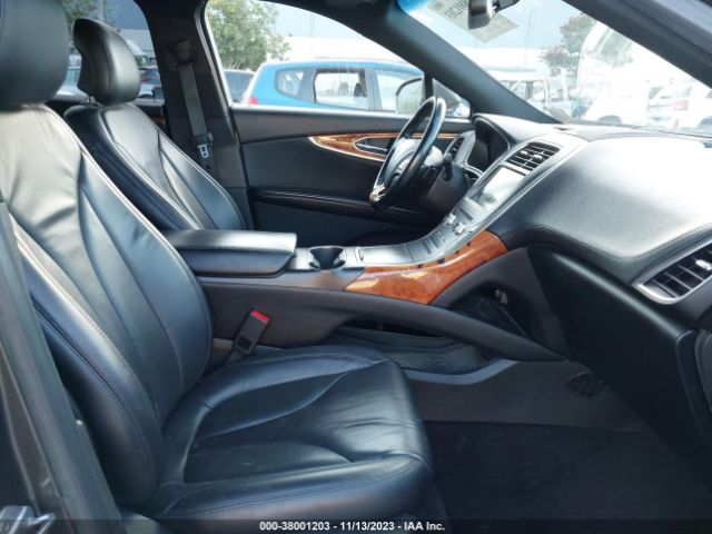 2LMPJ6KR7JBL12195 Lincoln Mkx Select