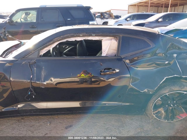 Chevrolet Camaro 2lt 2018 1G1FD1RS3J0169884 Image 14