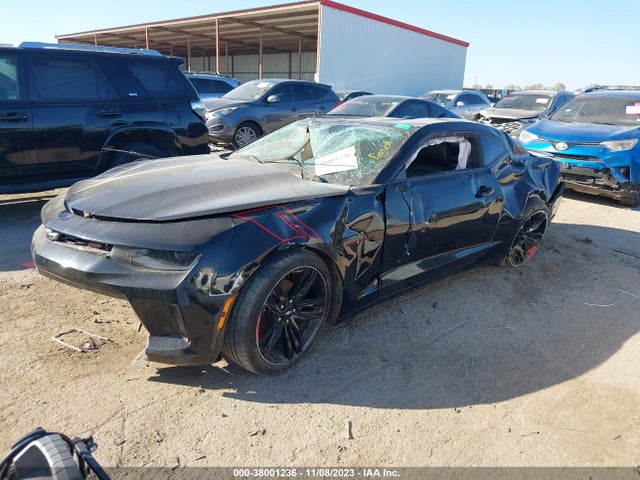 Chevrolet Camaro 2lt 2018 1G1FD1RS3J0169884 Image 2