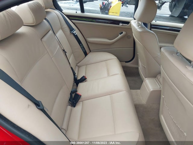 2005 BMW 3 SERIES 325I VIN: WBAET37445NJ88777