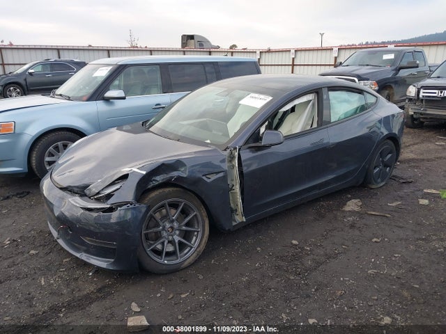Tesla Model 3 Long Range Dual Motor 2022 5YJ3E1EB7NF349583 Image 2
